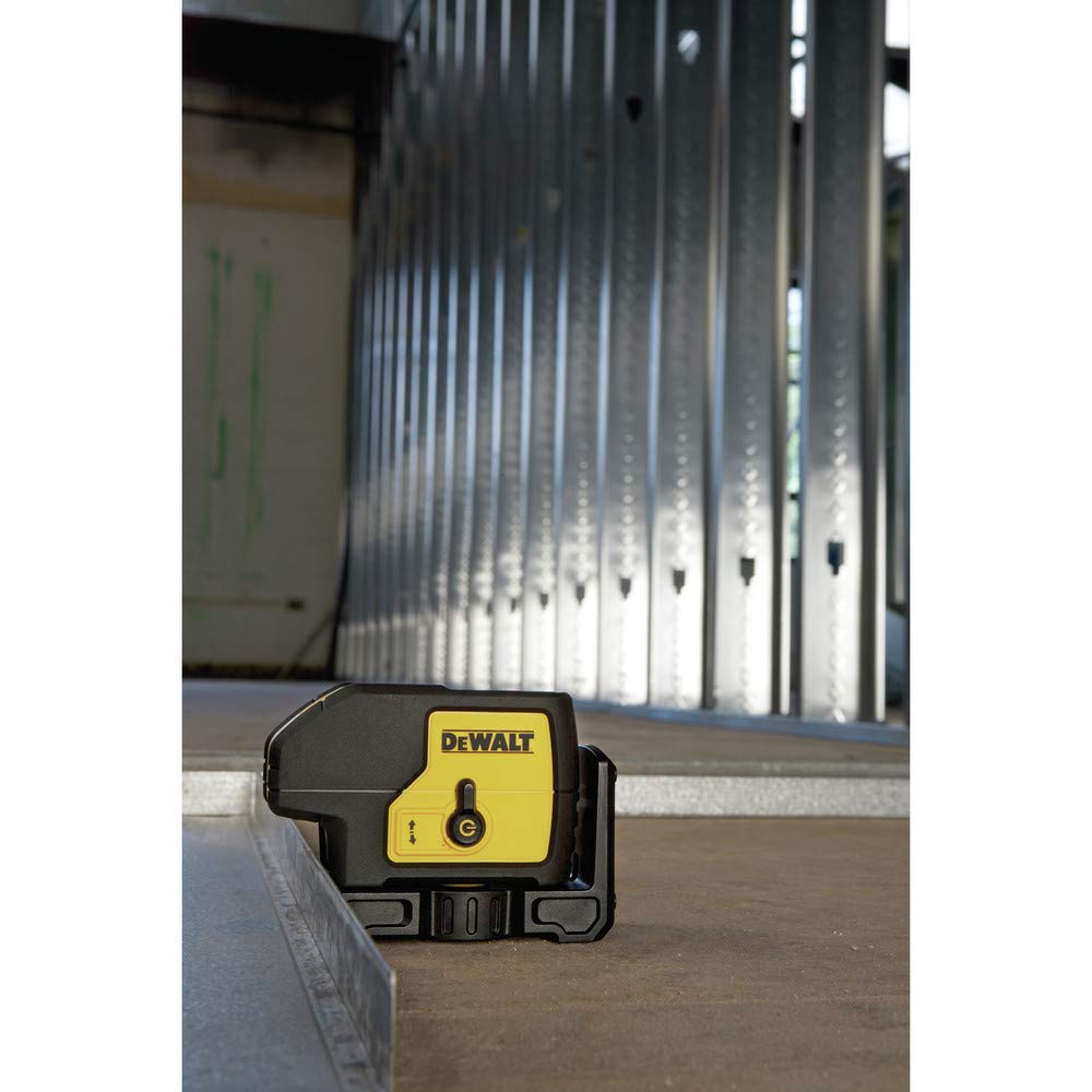 Self-Leveling 3-Beam Red Line Laser with Carrying Case Q94381