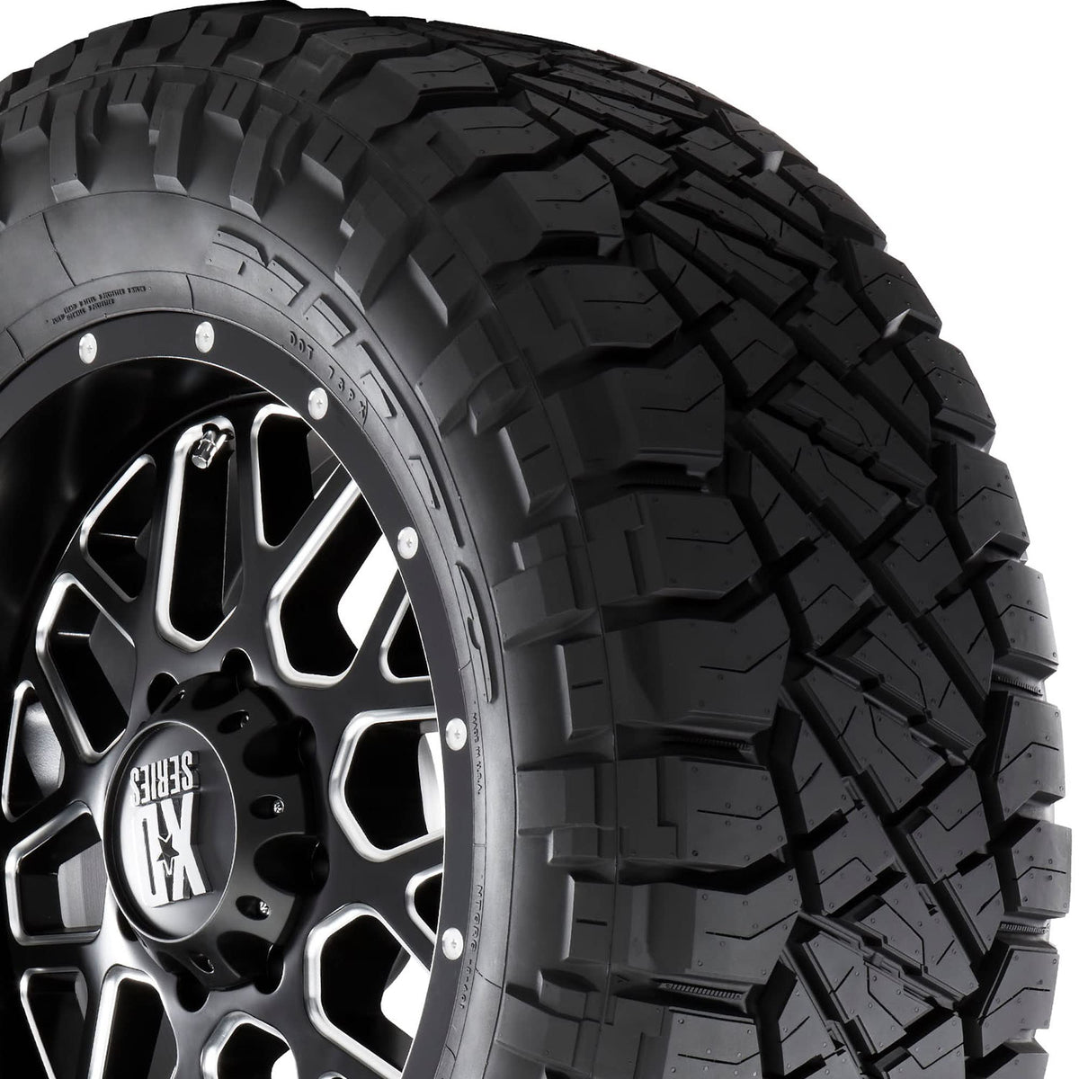 275/55R20 117T XL BW L712502