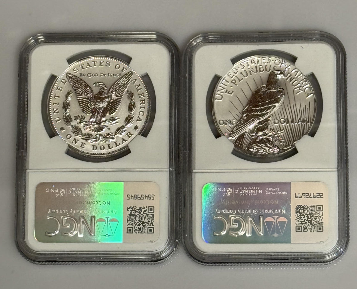 Morgan and Peace Silver Dollar 2 Coin Set U6562